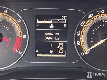 ВАЗ (Lada), Vesta, 1600, 106, бензин, седан, механика, передний привод, среднее состояние, левый, белый, 1 240 000 ₽