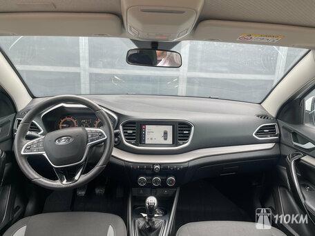 ВАЗ (Lada), Vesta, 1600, 106, бензин, седан, механика, передний привод, среднее состояние, левый, белый, 1 250 000 ₽